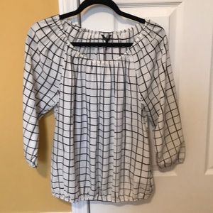 Daisy Fuentes Black and Whit Top